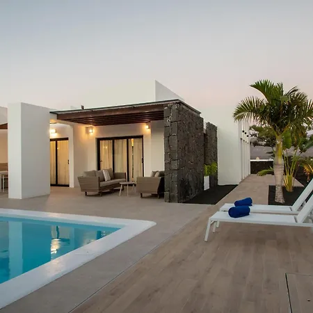 Iris En By Interhome Villa *