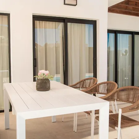 Villa Iris En By Interhome